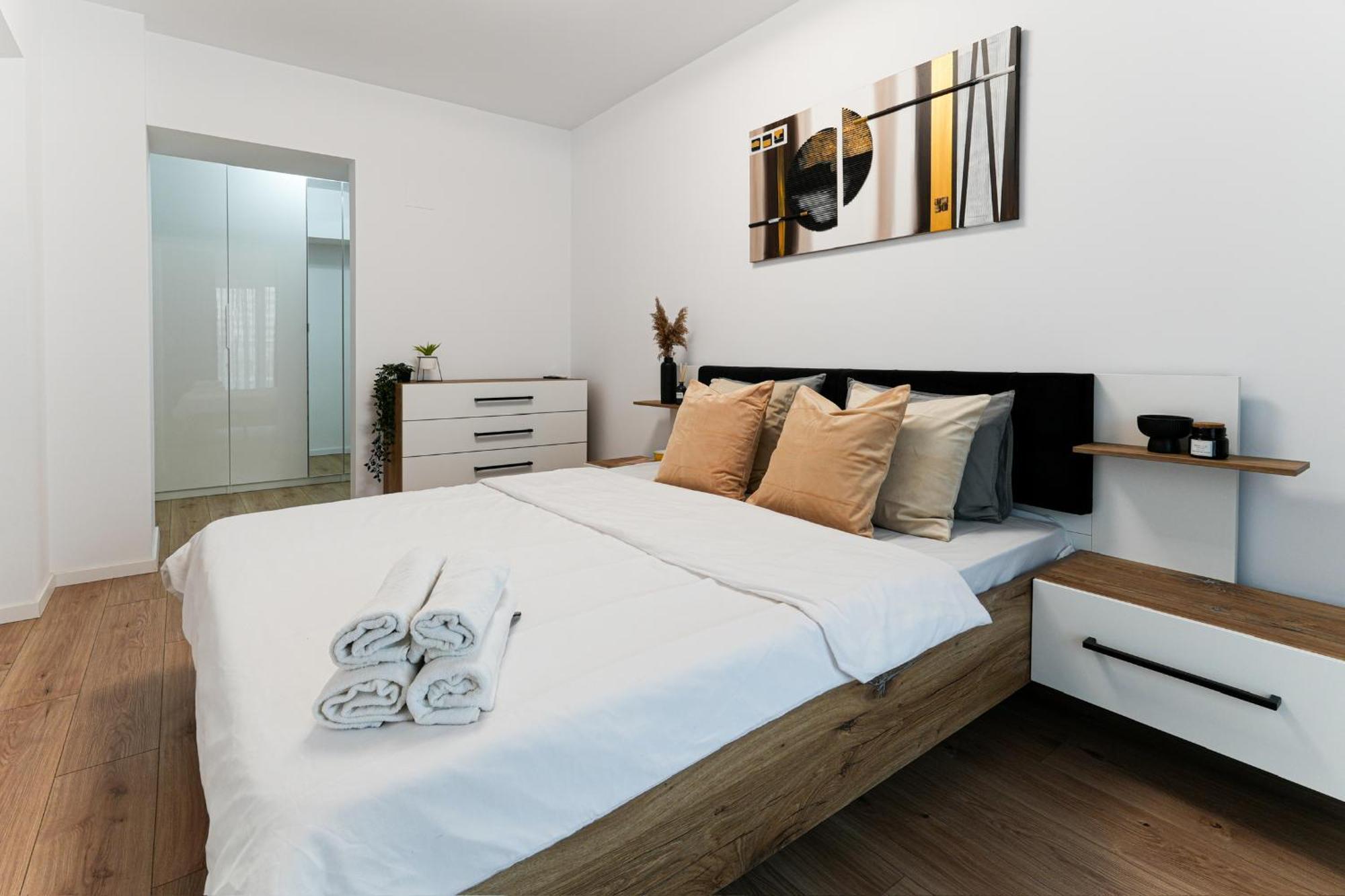 Sandra - Park-View Apt With Balcony & Parking Bucarest Exterior foto
