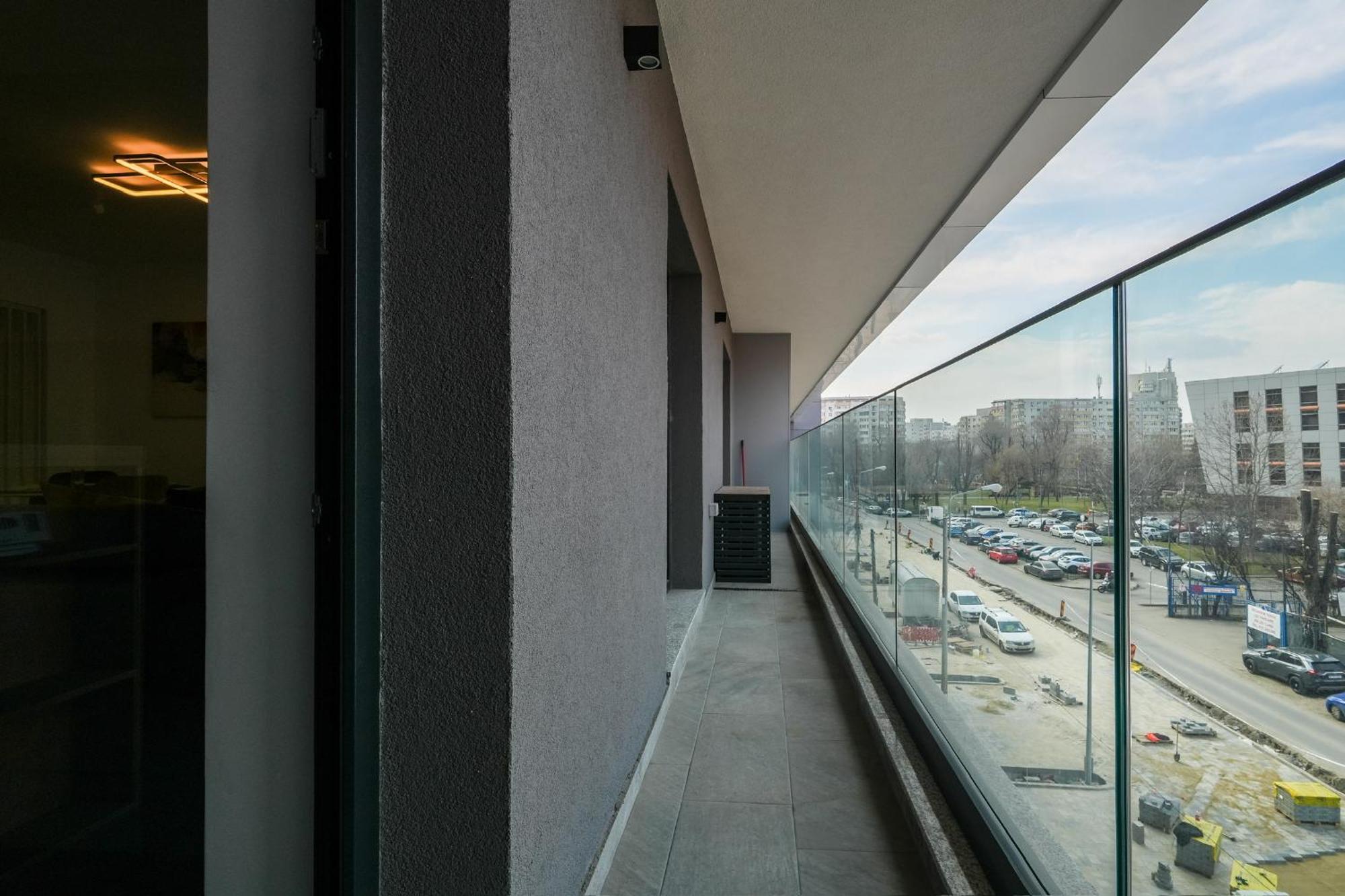 Sandra - Park-View Apt With Balcony & Parking Bucarest Exterior foto